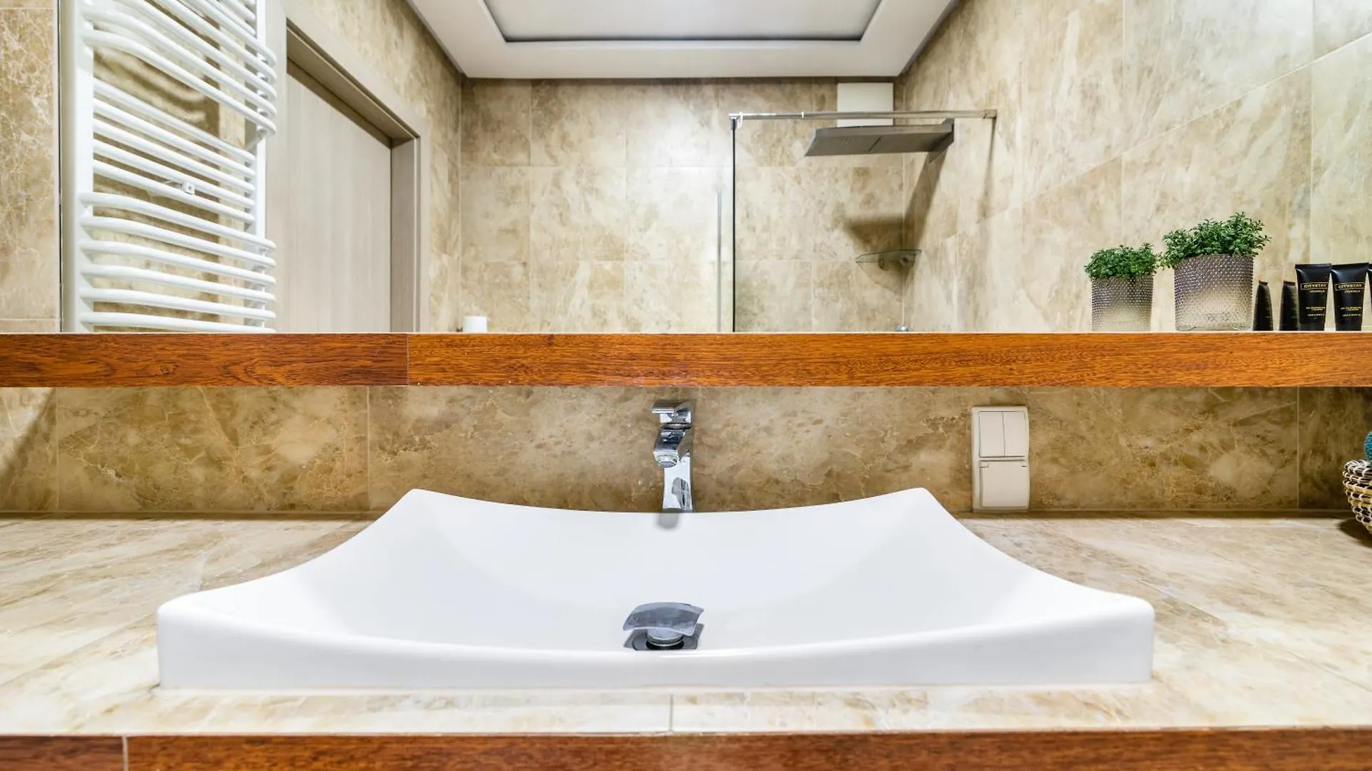 Citystay Magellana Apartments